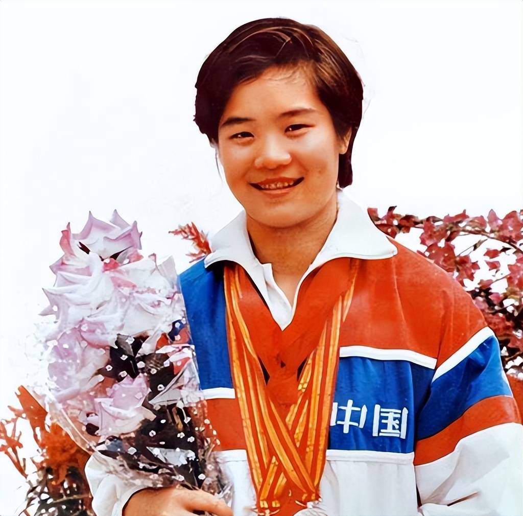 玲背景被扒怪不得陈芋汐能三连冠一查吓一跳！陈芋汐主教练余晓(图4)